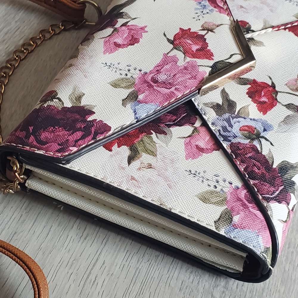 Call It Spring Crossbody Purse - Picture 2 of 5